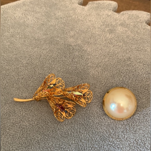 Two gold vintage brooches - Picture 14 of 14